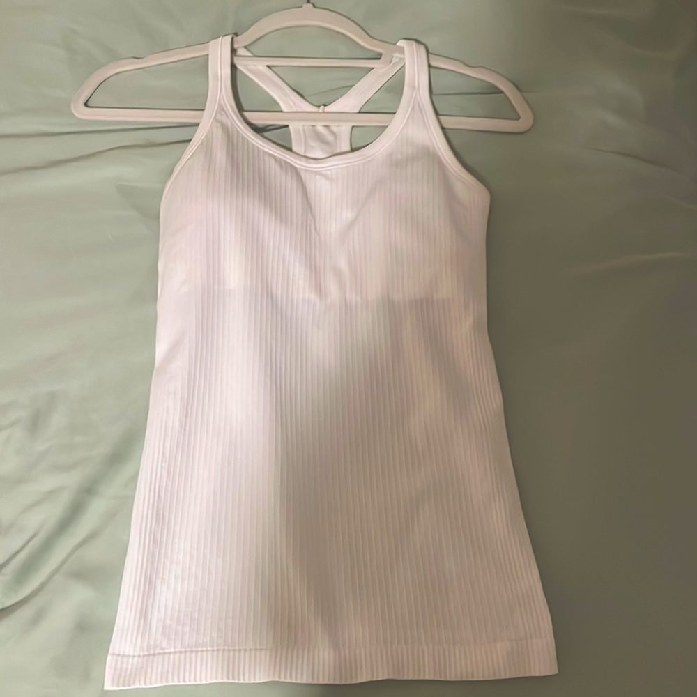 Lululemon ebb to street tank